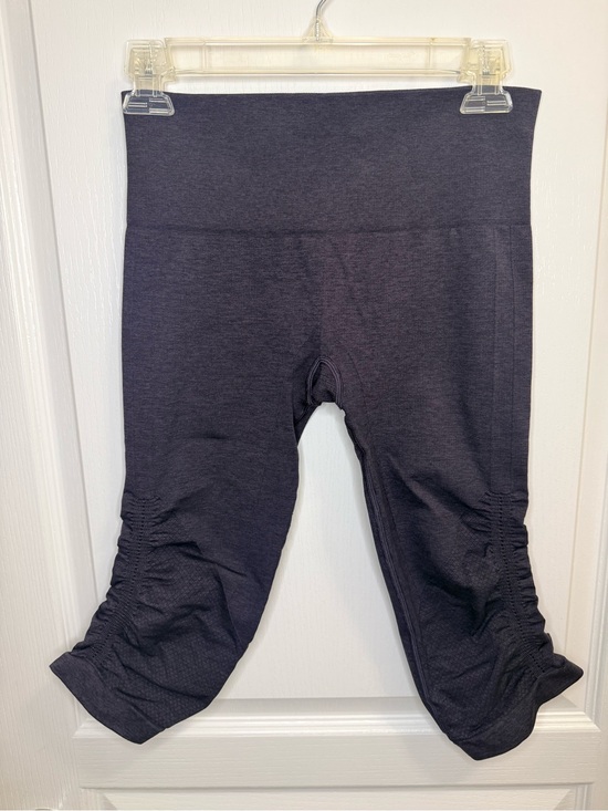 lululemon athletica Pants - Lululemon Women's Ruched Capri Leggings Size 6